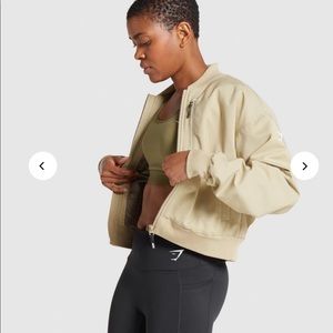 Gymshark essential bomber jacket ❤️🌺